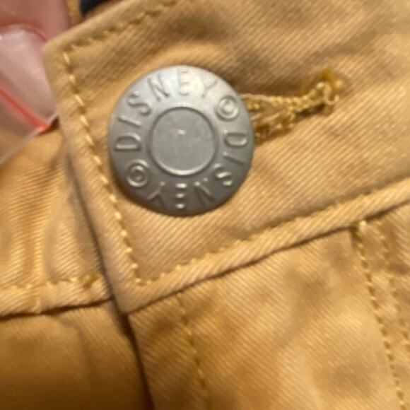 Disney Men’s Shorts 1928 Mickey Mouse Size 38 NWT - Picture 6 of 6